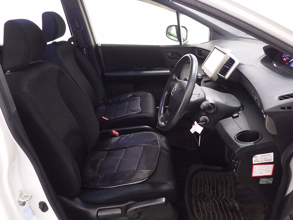 HONDA FREED SPIKE