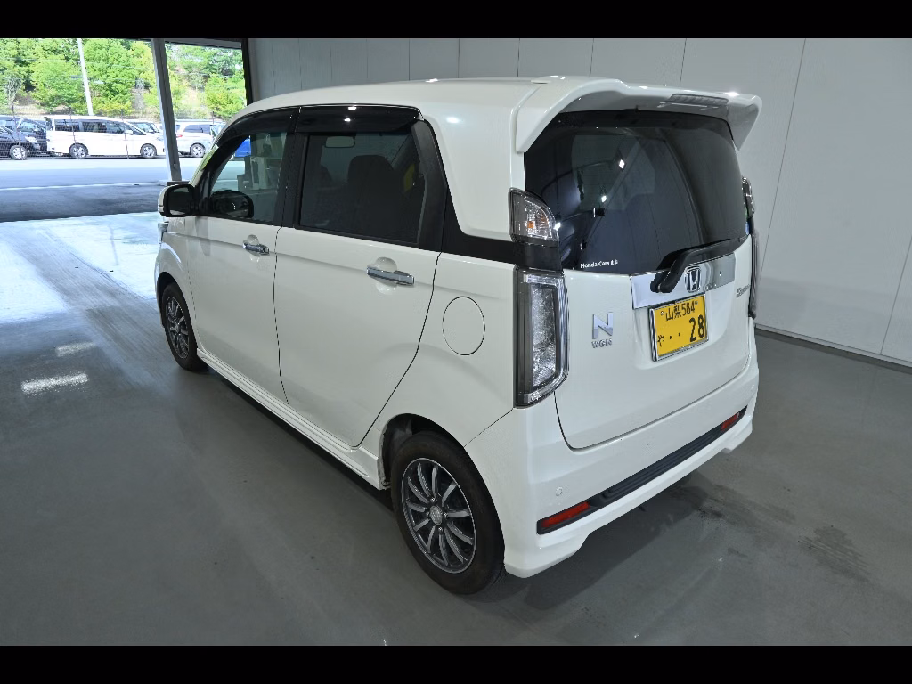 HONDA N-WGN