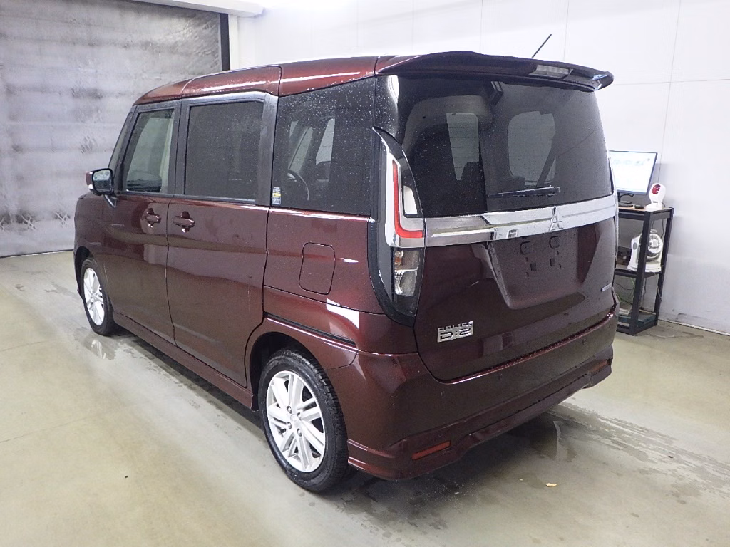 MITSUBISHI DELICA D:2