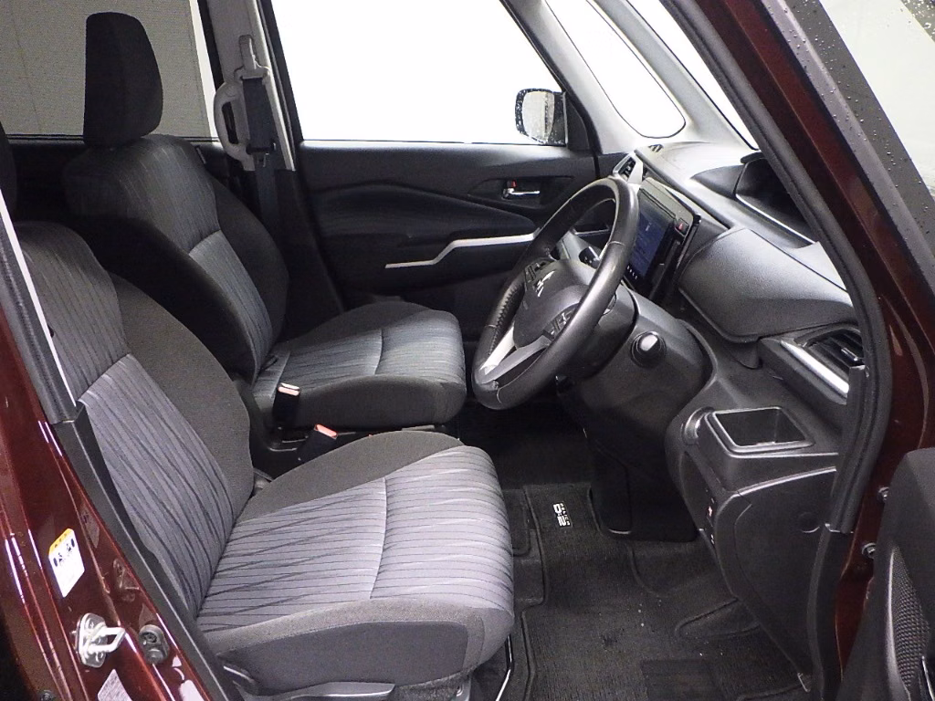 MITSUBISHI DELICA D:2