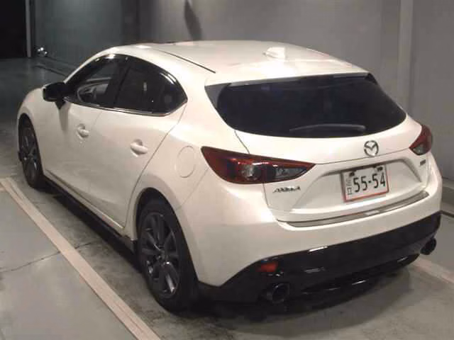 MAZDA AXELA