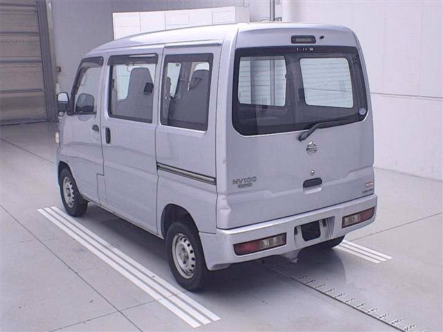 NISSAN NV100 CLIPPER
