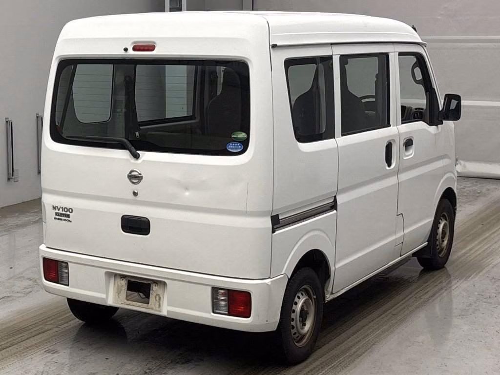 NISSAN NV100 CLIPPER