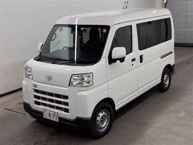 TOYOTA PIXIS VAN