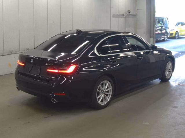 BMW 3-SERIES