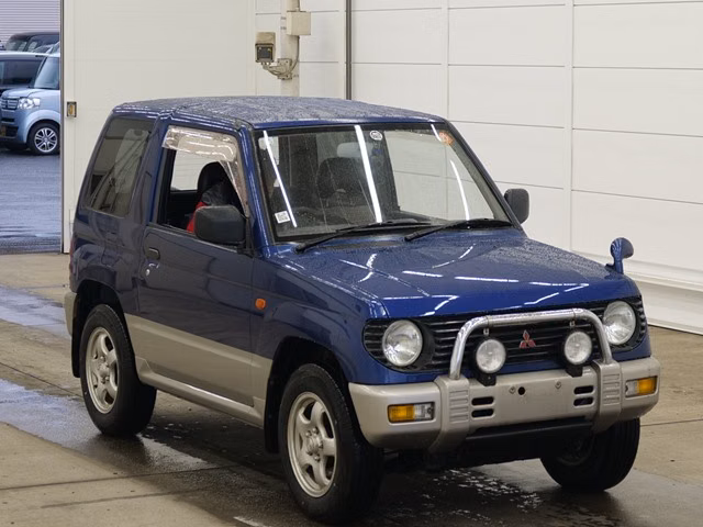 MITSUBISHI PAJERO MINI