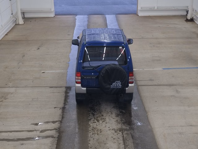 MITSUBISHI PAJERO MINI