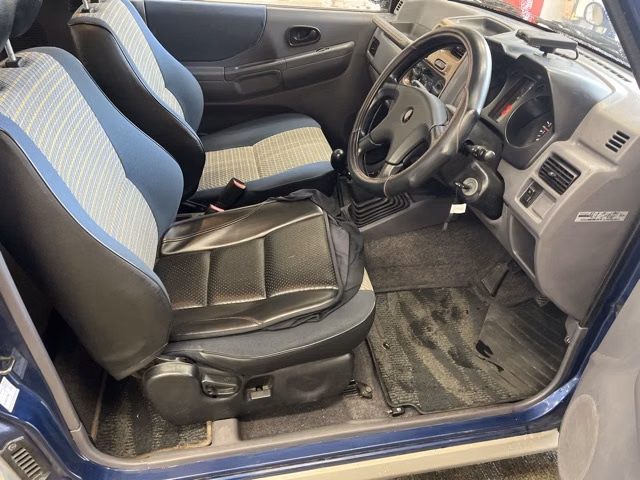 MITSUBISHI PAJERO MINI