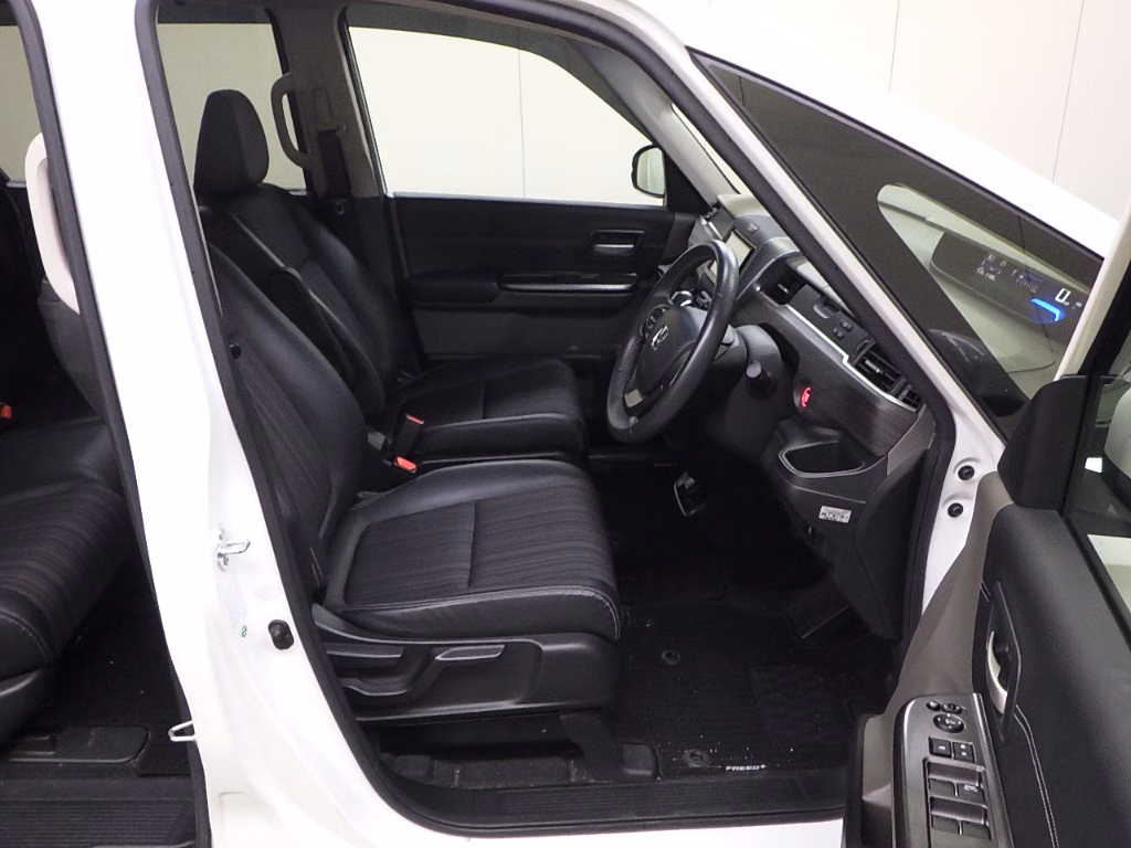 HONDA FREED+