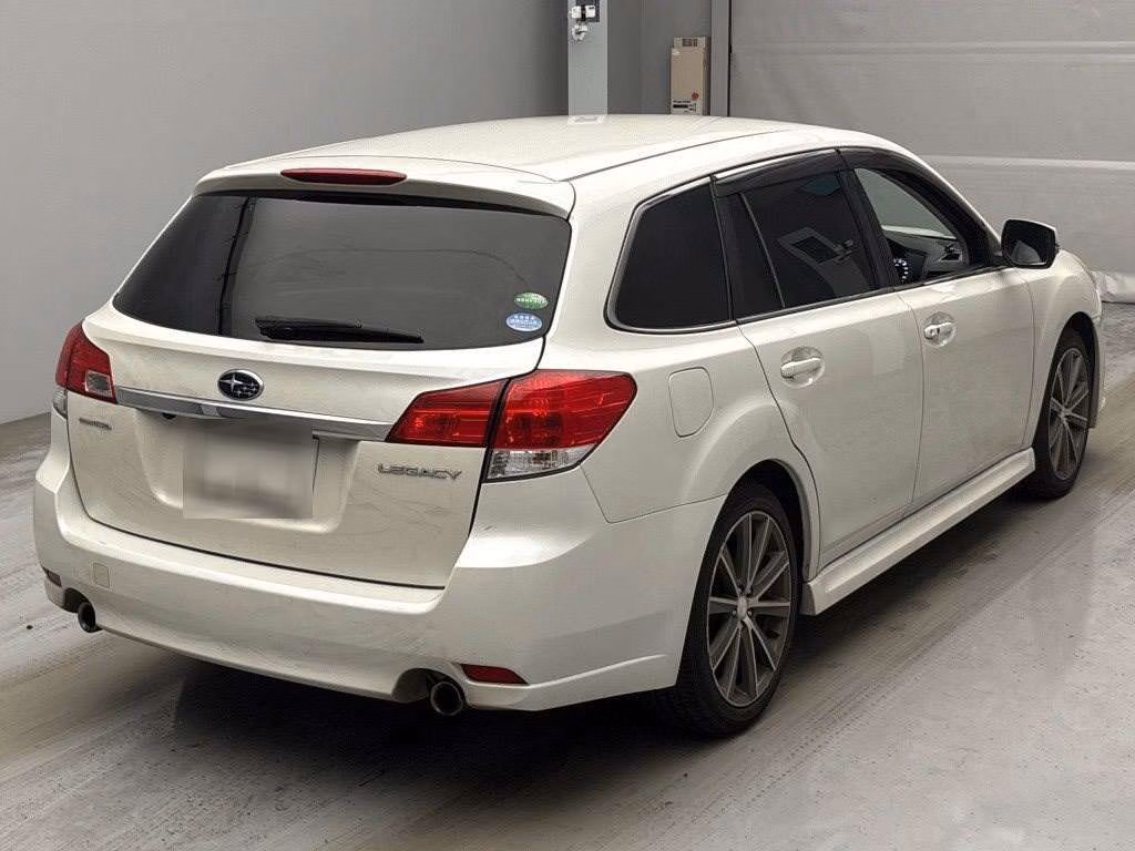 SUBARU LEGACY