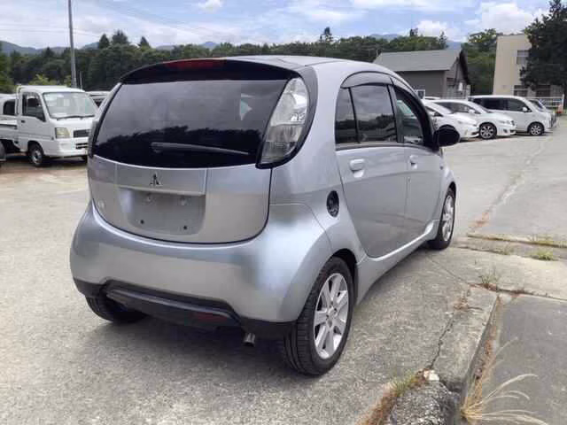 MITSUBISHI I