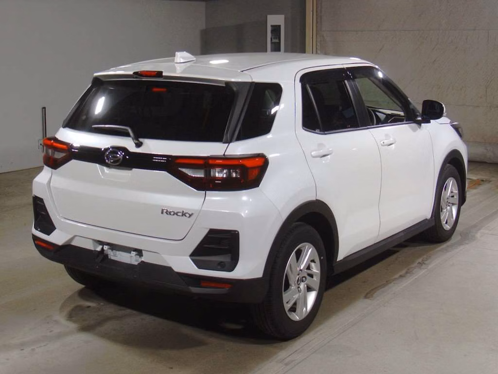 DAIHATSU ROCKY
