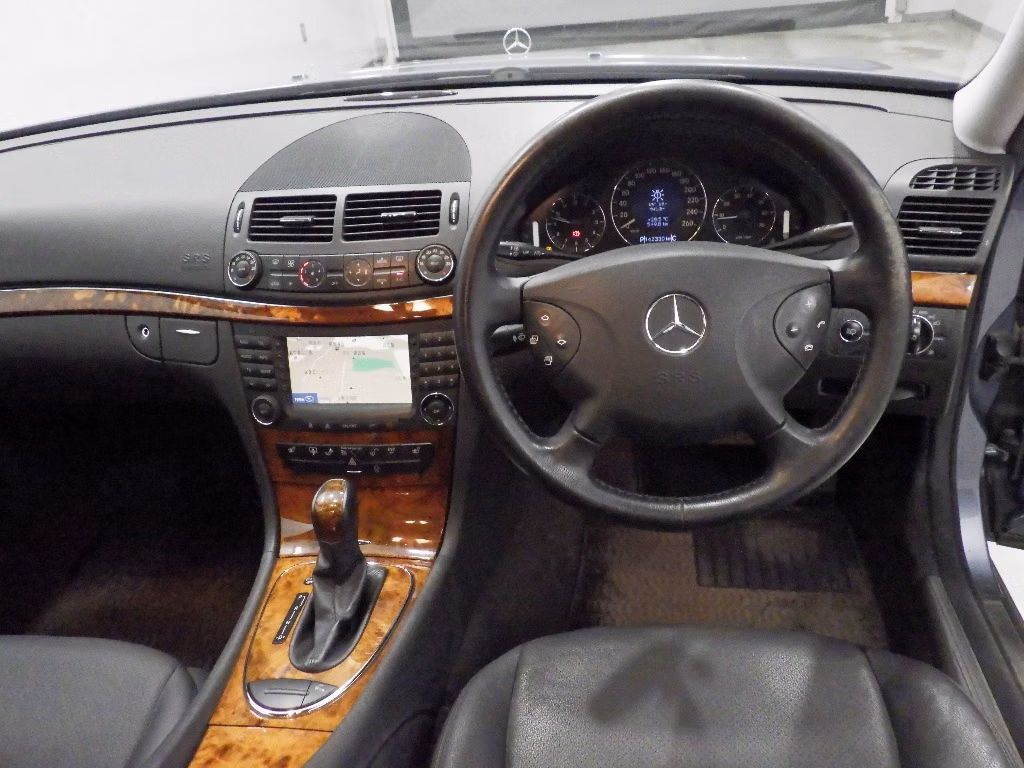 MERCEDES-BENZ E-CLASS