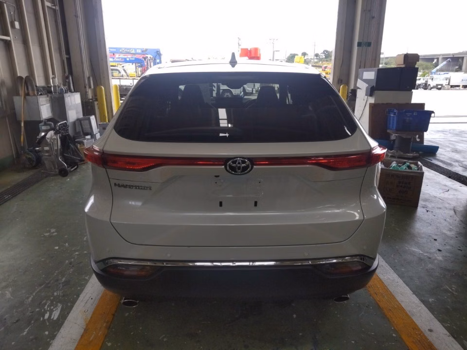TOYOTA HARRIER