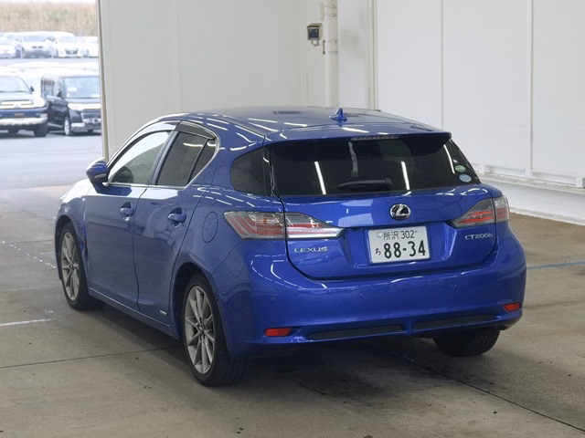 LEXUS CT200H