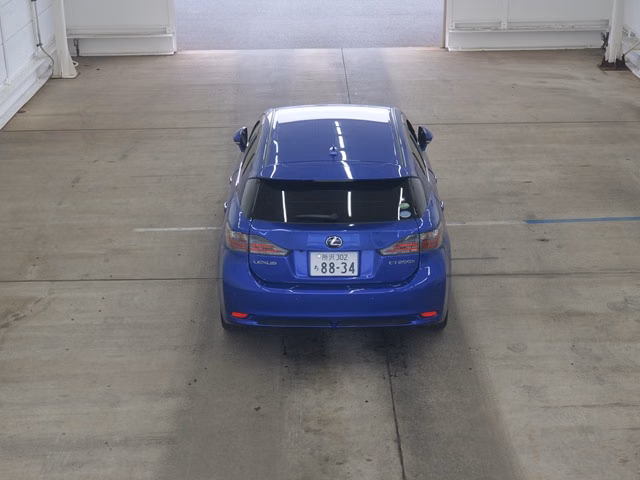LEXUS CT200H