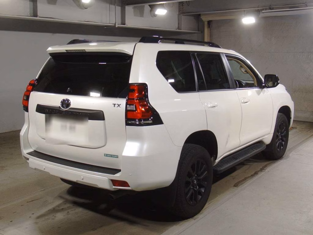 TOYOTA LAND CRUISER PRADO