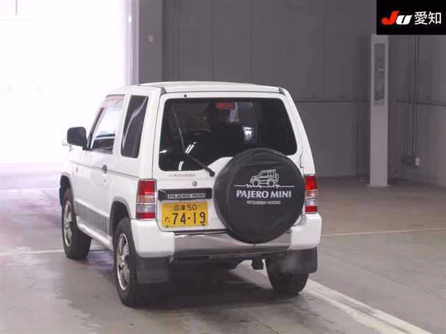MITSUBISHI PAJERO MINI