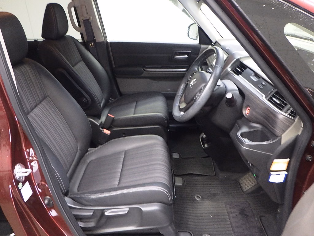 HONDA FREED+