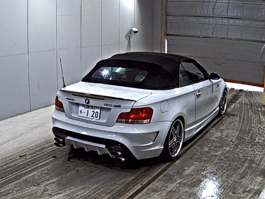 BMW 1-SERIES