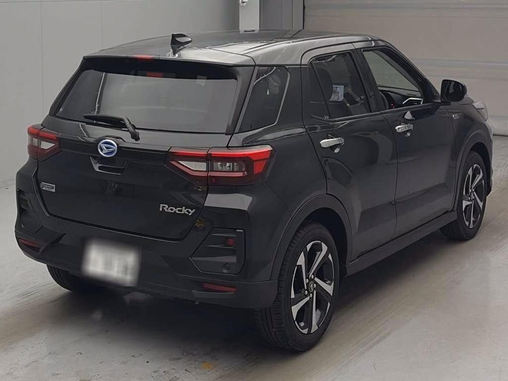 DAIHATSU ROCKY