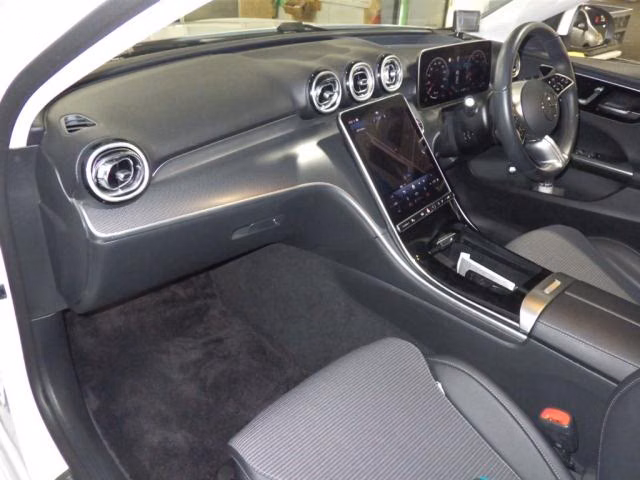 MERCEDES-BENZ C-CLASS