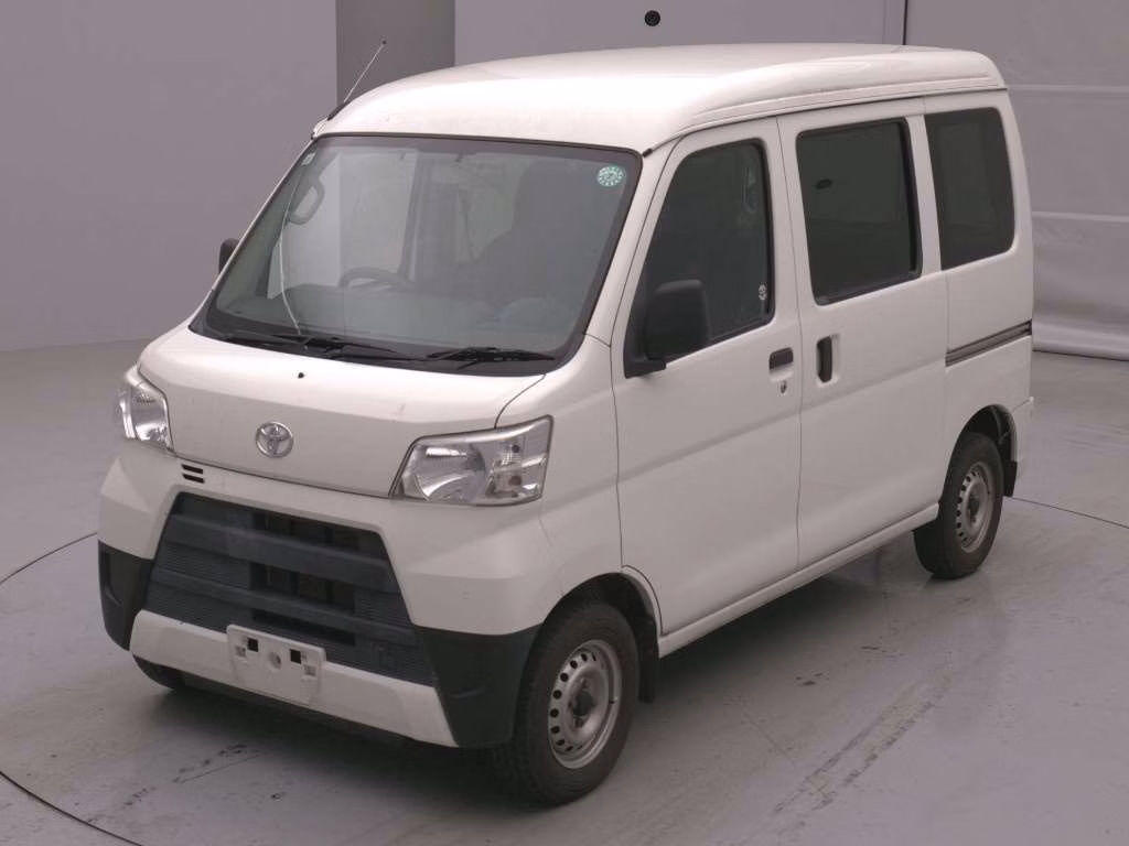 TOYOTA PIXIS VAN
