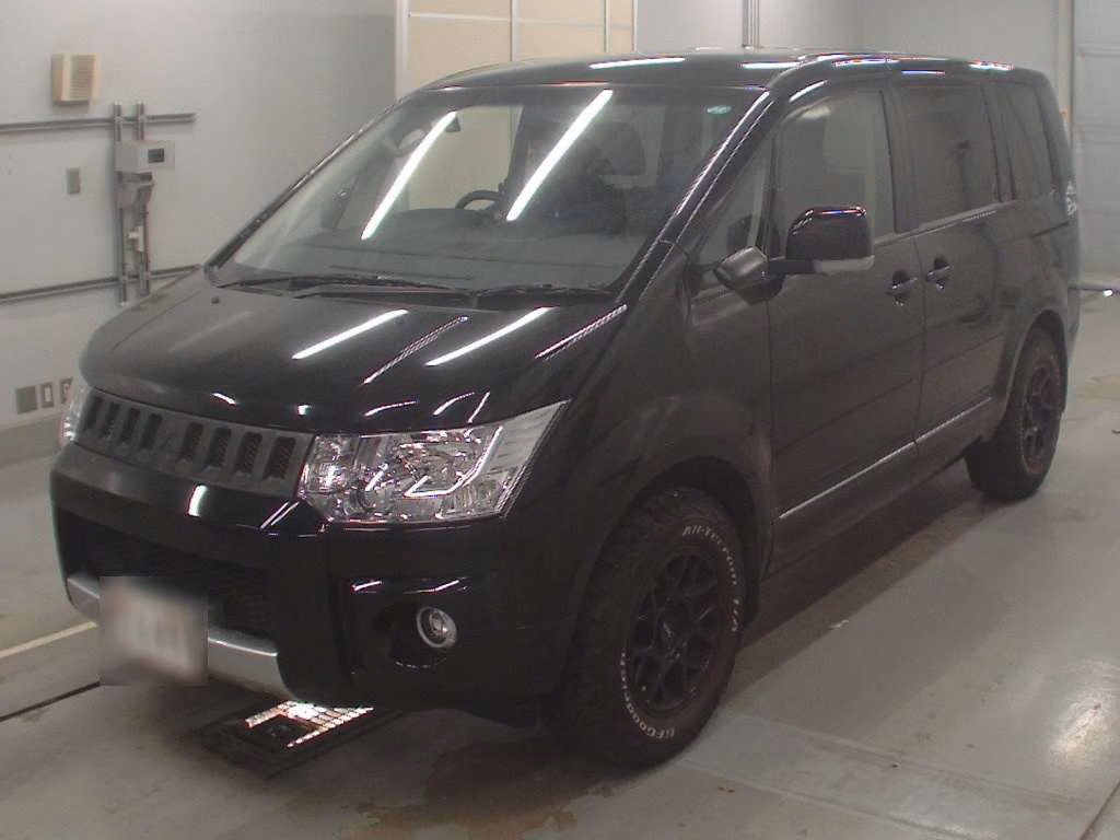 MITSUBISHI DELICA D:5