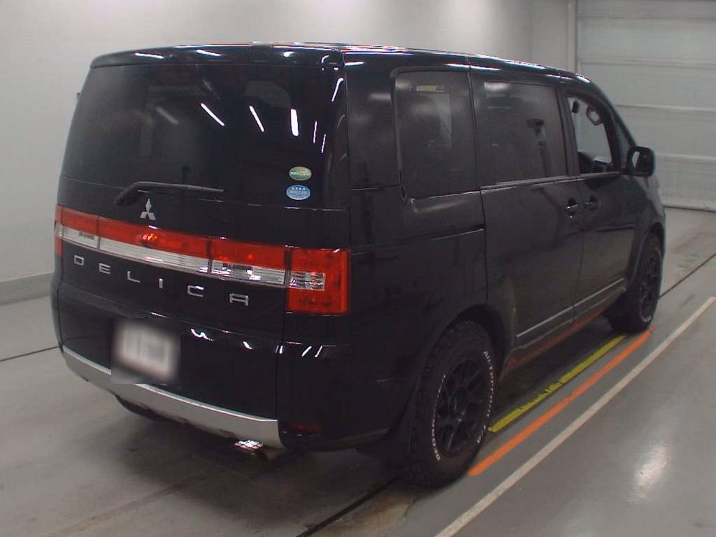 MITSUBISHI DELICA D:5