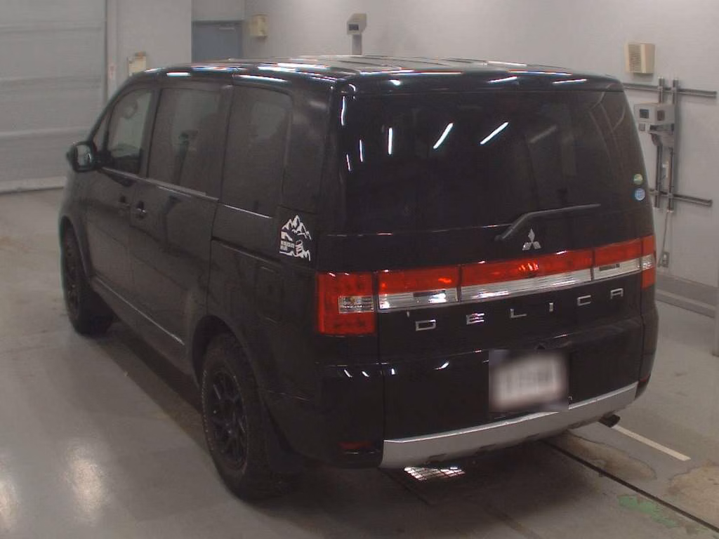 MITSUBISHI DELICA D:5