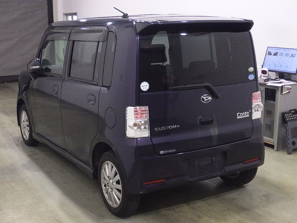 DAIHATSU MOVE CONTE