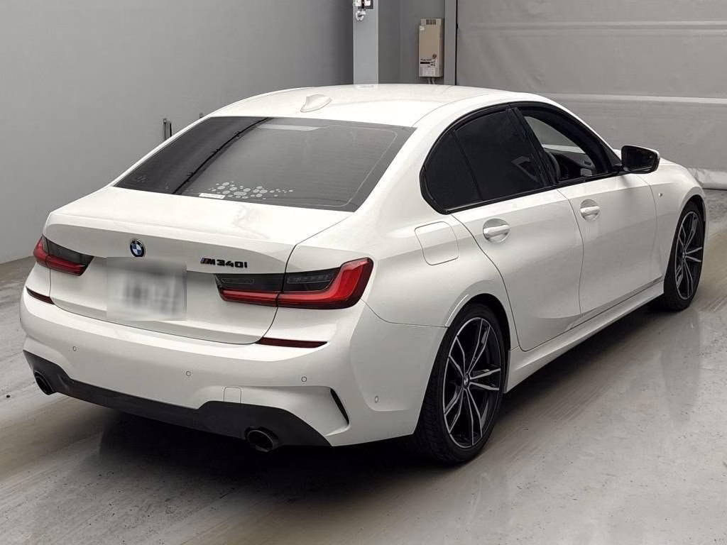 BMW 3-SERIES