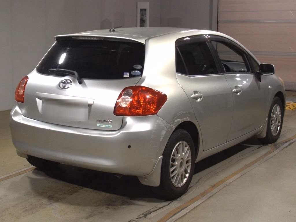 TOYOTA AURIS