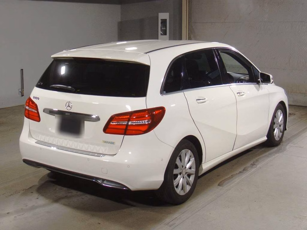 MERCEDES-BENZ B-CLASS