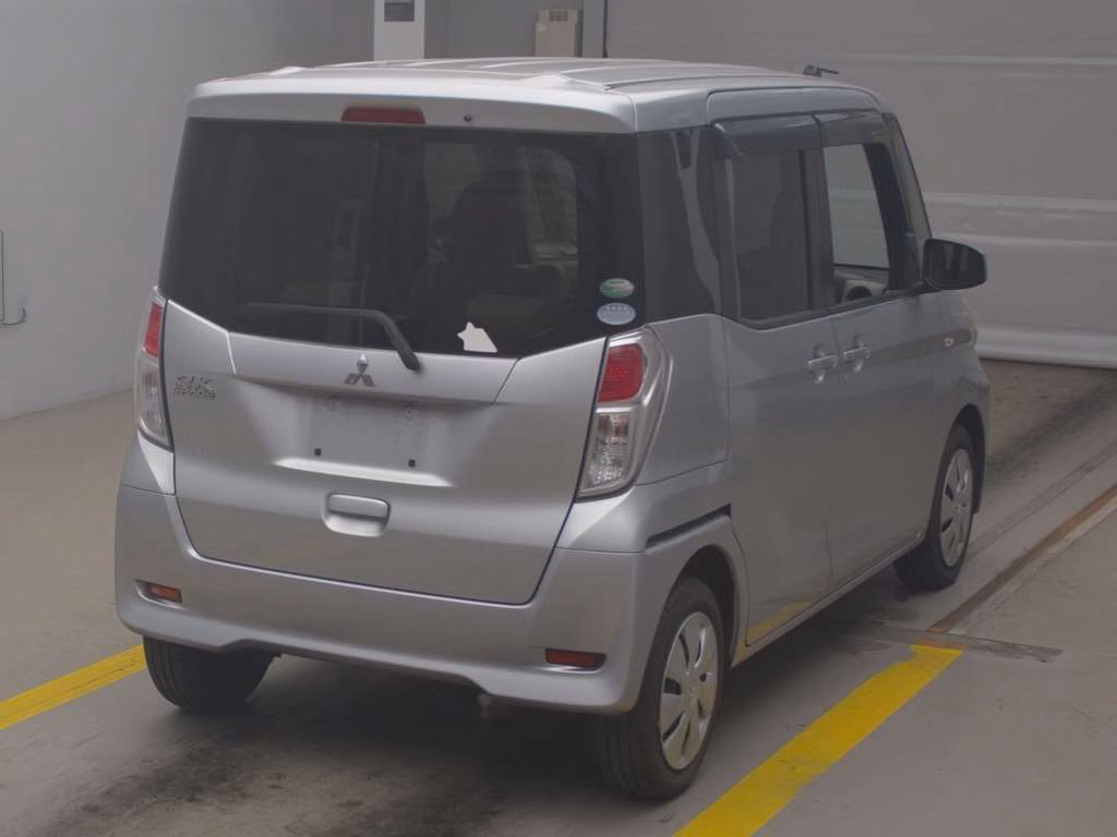 MITSUBISHI EK SPACE