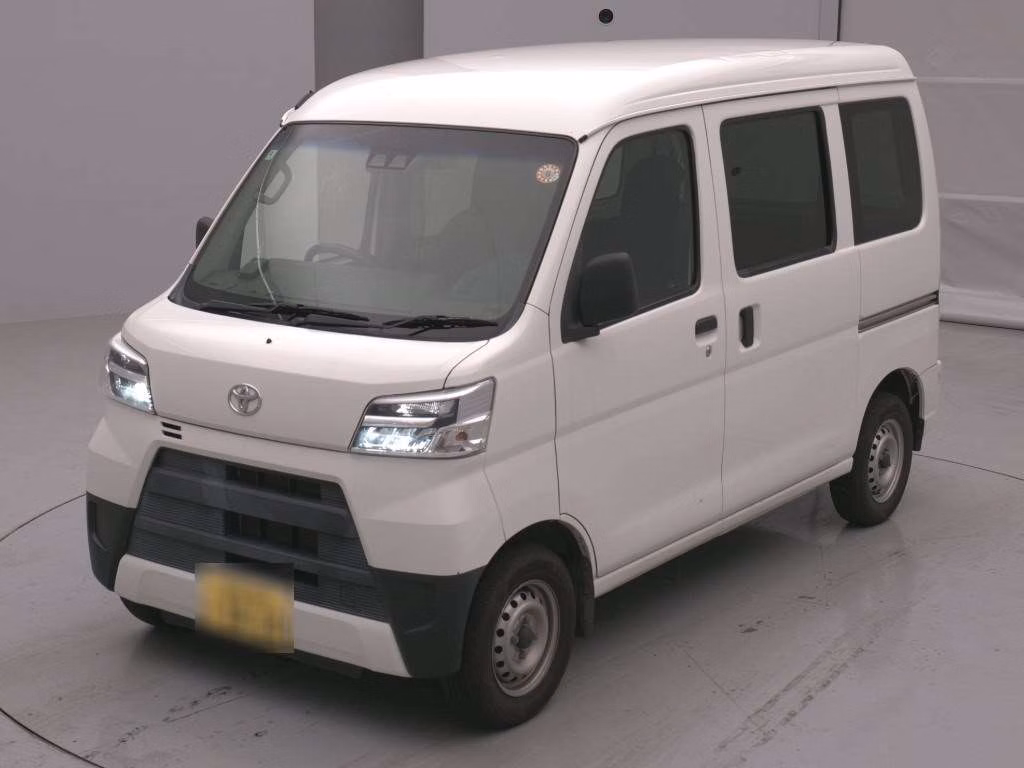 TOYOTA PIXIS VAN
