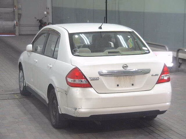 NISSAN TIIDA LATIO