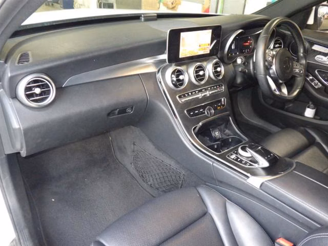 MERCEDES-BENZ C-CLASS