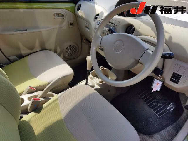 DAIHATSU ESSE