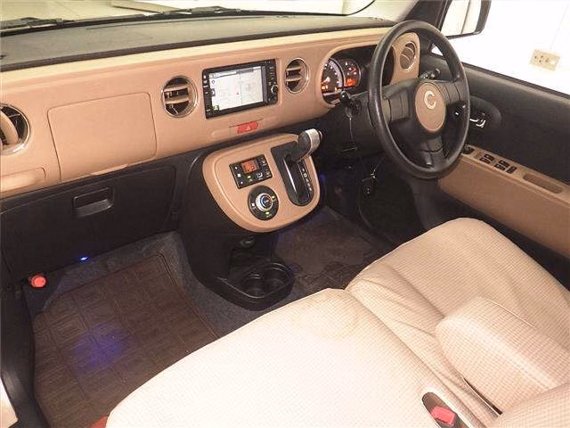 DAIHATSU MIRA COCOA