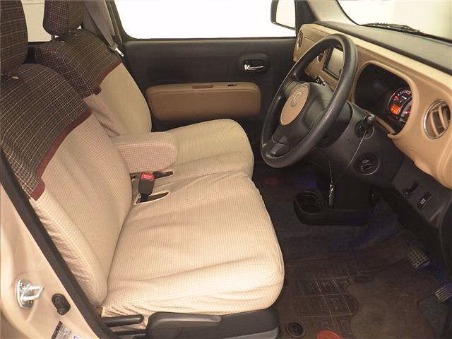 DAIHATSU MIRA COCOA