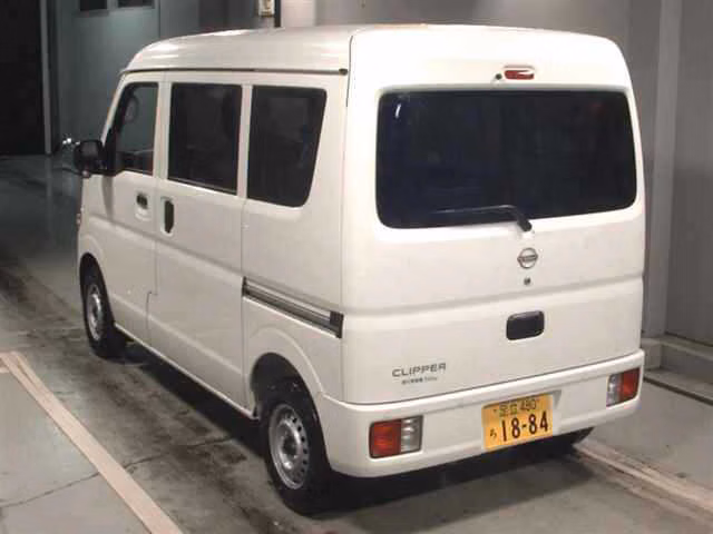 NISSAN NV100 CLIPPER