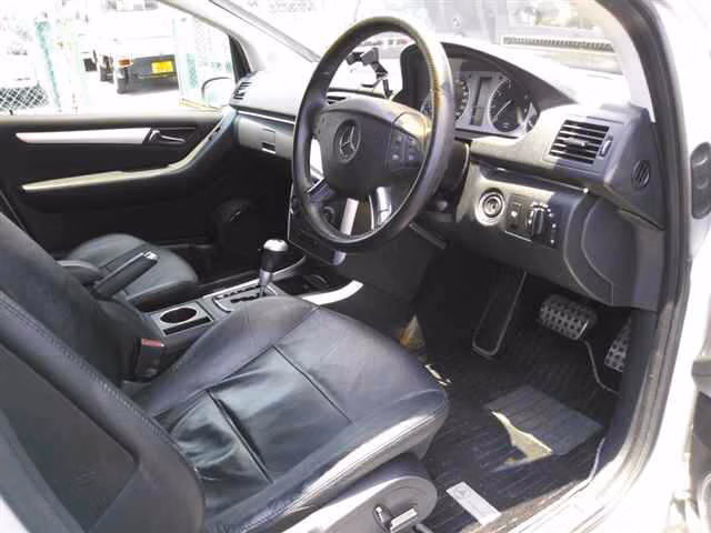 MERCEDES-BENZ B-CLASS
