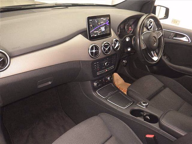 MERCEDES-BENZ B-CLASS