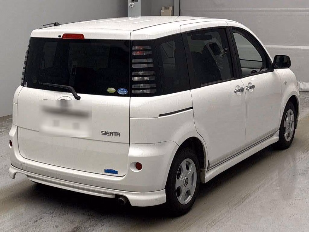 TOYOTA SIENTA