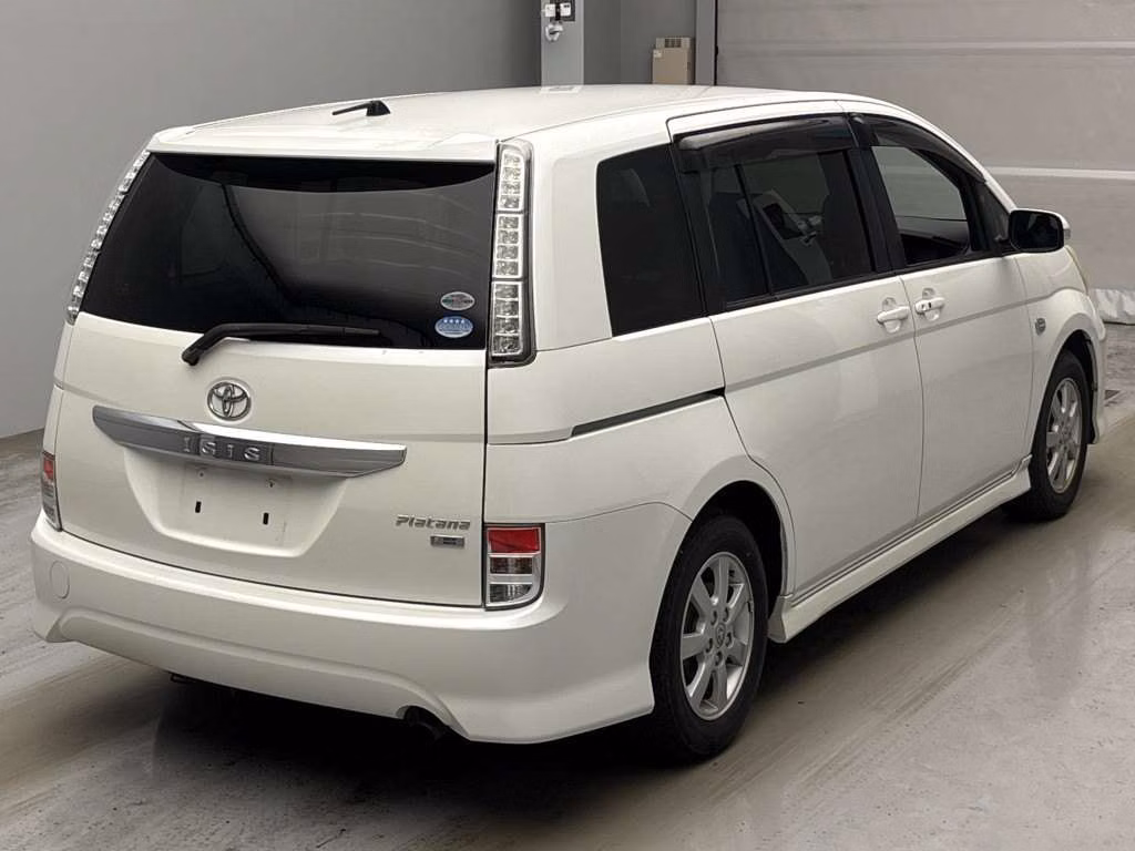TOYOTA ISIS