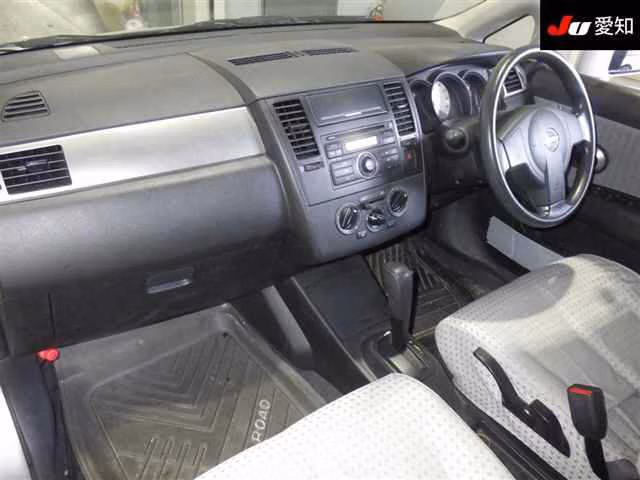 NISSAN TIIDA LATIO