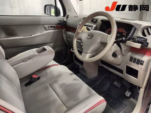 DAIHATSU MOVE CONTE