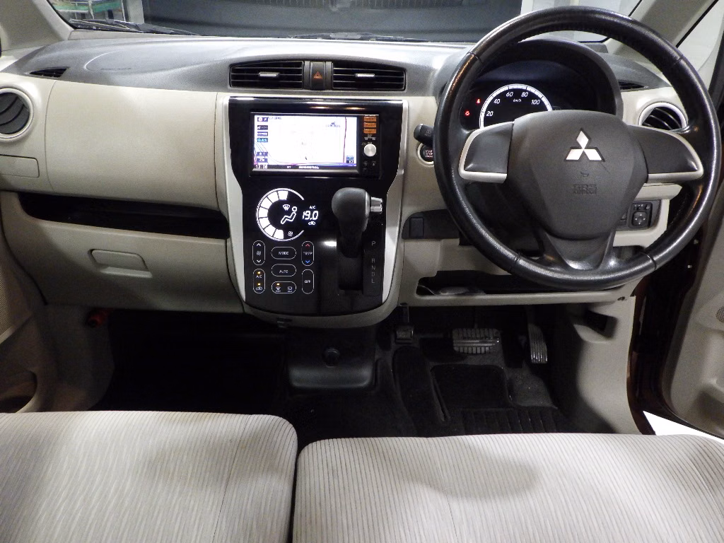 MITSUBISHI EK WAGON