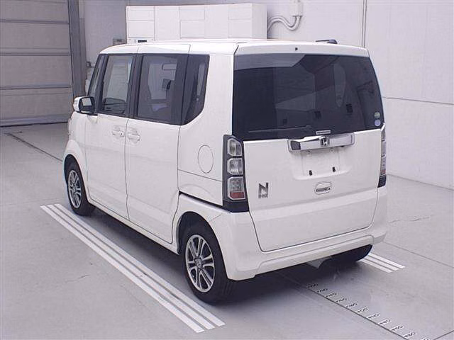 HONDA N-BOX